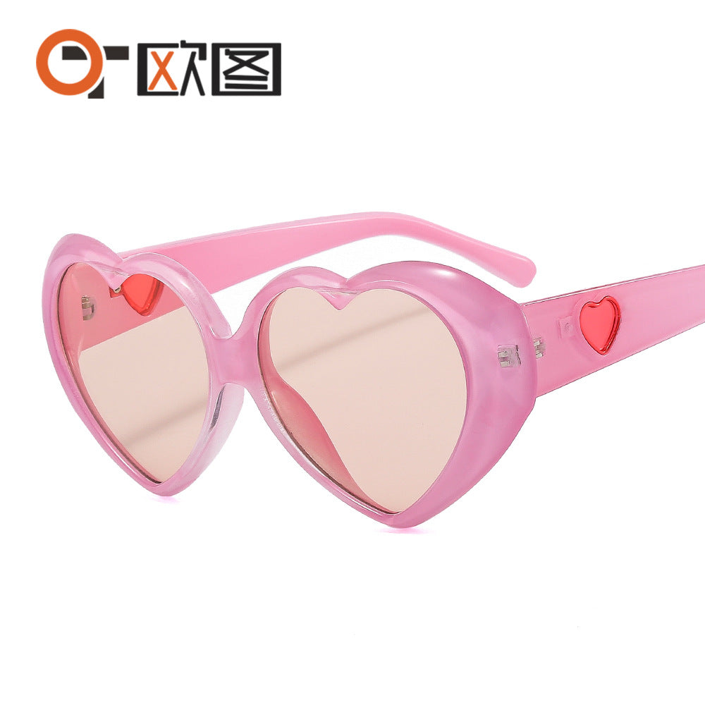 Fashion Women&#039;s Big Frame Ins Internet Celebrity New Love Sunglasses Face Repair Street Photography European And American Personality Trendy Sunglasses A520