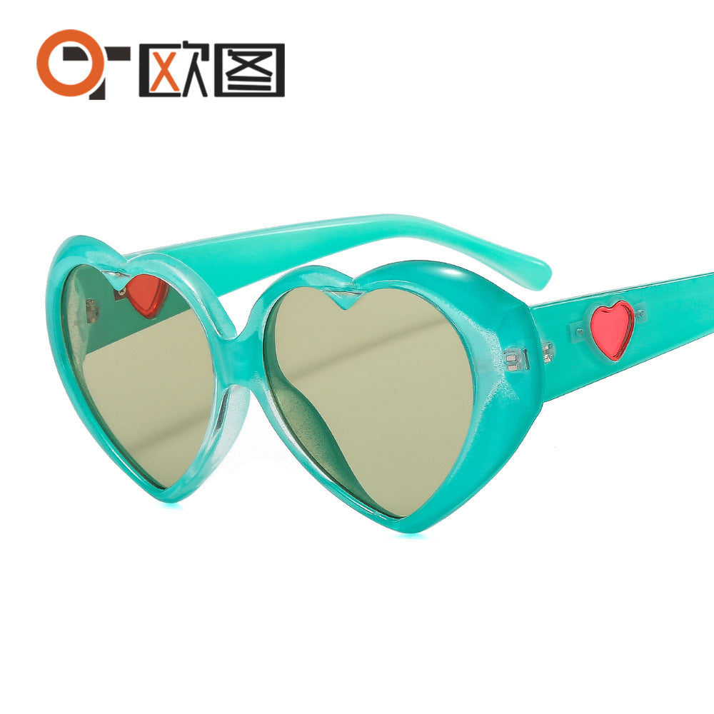 Fashion Women&#039;s Big Frame Ins Internet Celebrity New Love Sunglasses Face Repair Street Photography European And American Personality Trendy Sunglasses A520